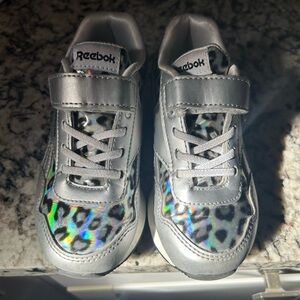 Reebok Kids Silver Holographic Leopard-Print Sneakers